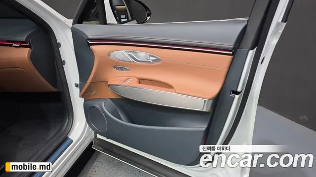 2025 Genesis GV70 — photo 24