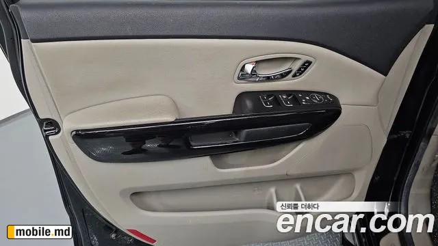 2019 Kia Canival — photo 24