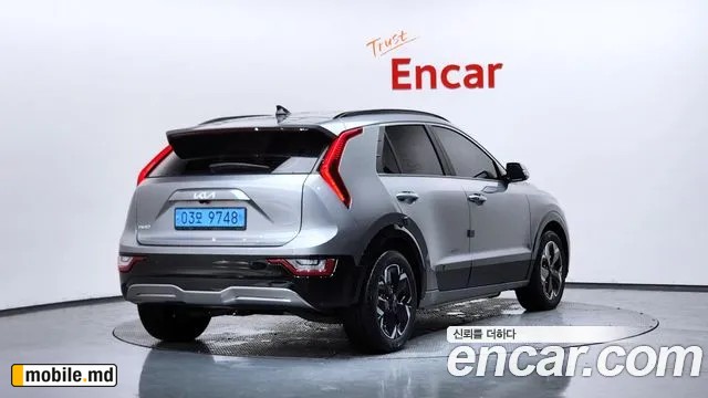 2024 Kia Niro — photo 2