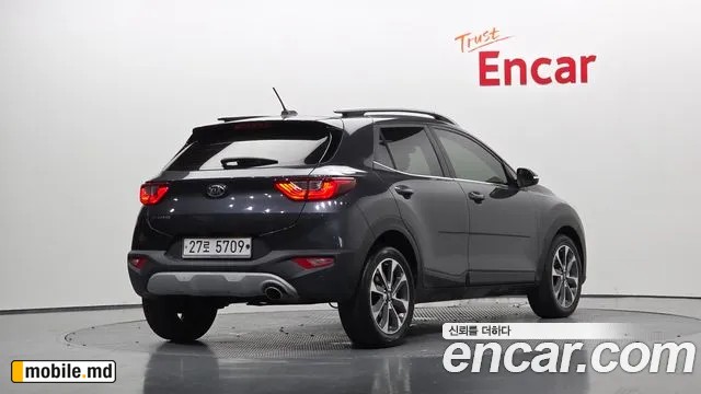 2018 Kia Stonic — photo 2