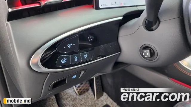 2025 Genesis GV70 — photo 14