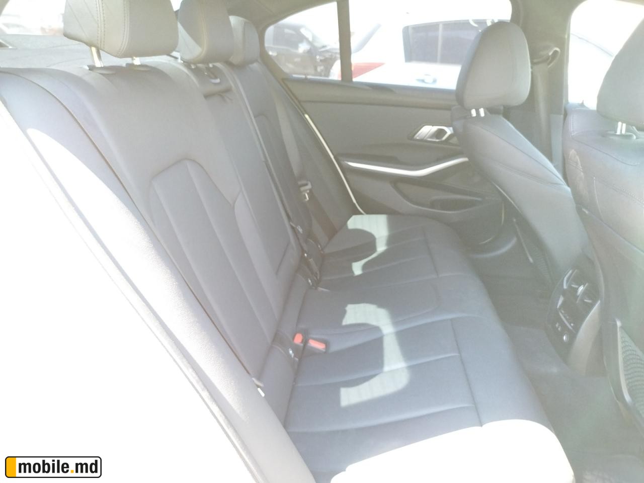 2020 BMW 330I — photo 6