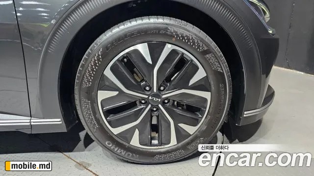 2022 Kia EV6 — photo 21