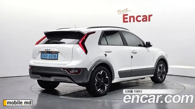2024 Kia Niro — photo 2