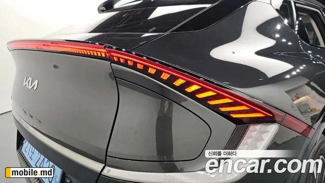 2023 Kia EV6 — photo 23
