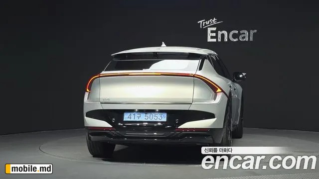 2025 Kia EV6 — photo 4