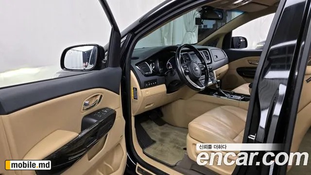 2020 Kia Canival — photo 9