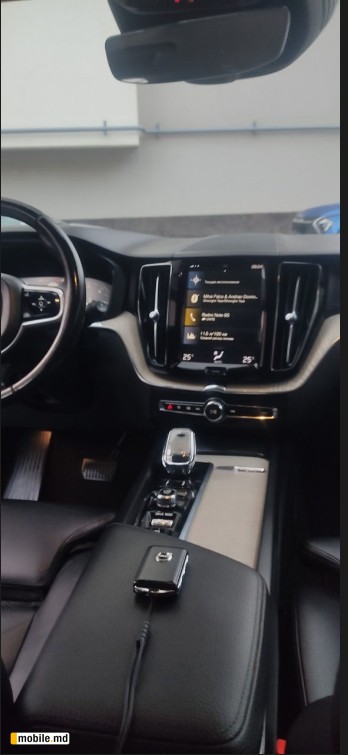 2020 Volvo XC60 in Moldova — photo 7