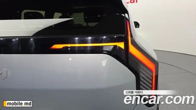2025 Kia EV3 — photo 23