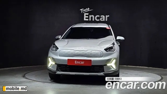 2023 Kia Niro — photo 3