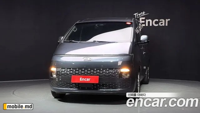 2022 Hyundai Staria — photo 3