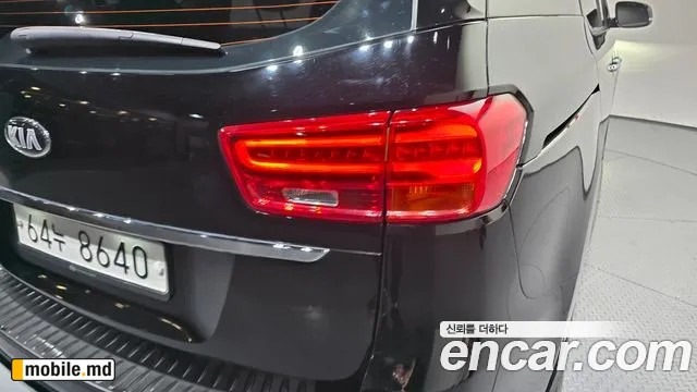 2019 Kia Canival — photo 23