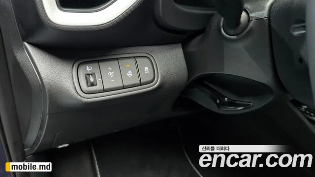 2027 Hyundai Venue — photo 19