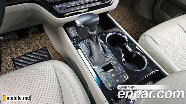 2019 Kia Canival — photo 9