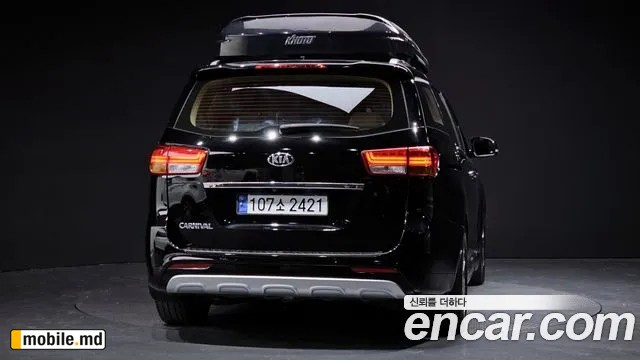2018 Kia Canival — photo 4