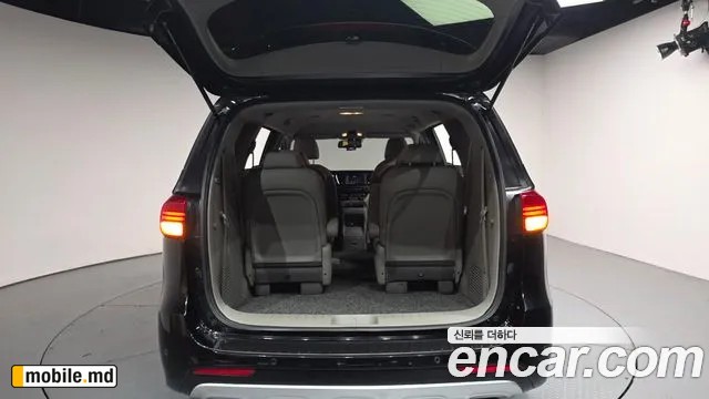 2018 Kia Canival — photo 20
