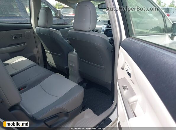 2017 Toyota Prius — photo 8