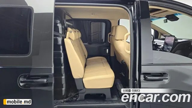 2022 Hyundai Staria — photo 12