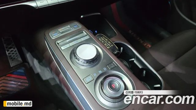 2021 Genesis GV70 — photo 9