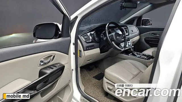 2019 Kia Canival — photo 11