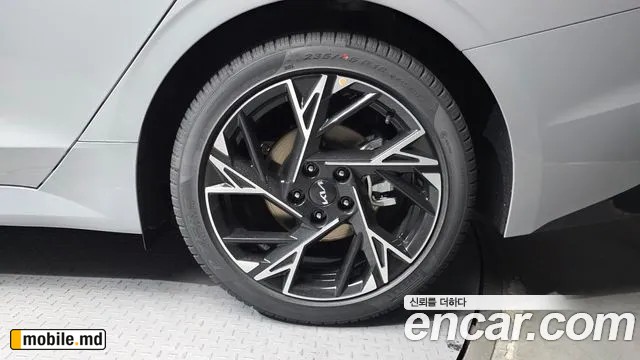 2027 Kia K5 — photo 21