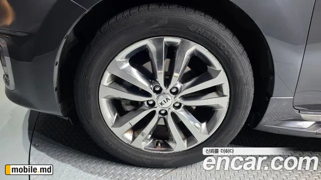 2016 Kia Canival — photo 5