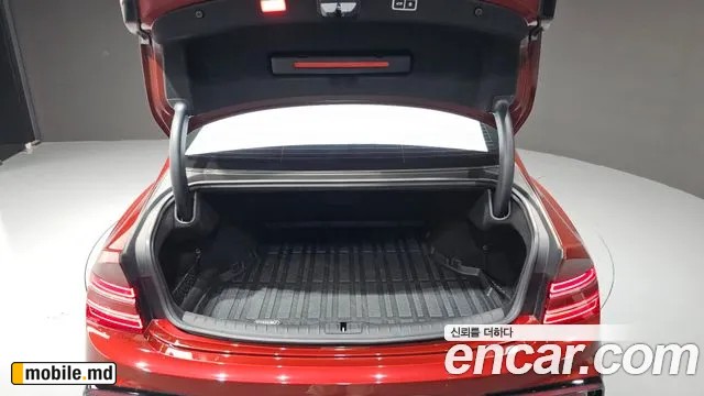 2025 Genesis G80 — photo 30