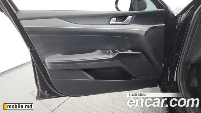 2025 Kia K5 — photo 24
