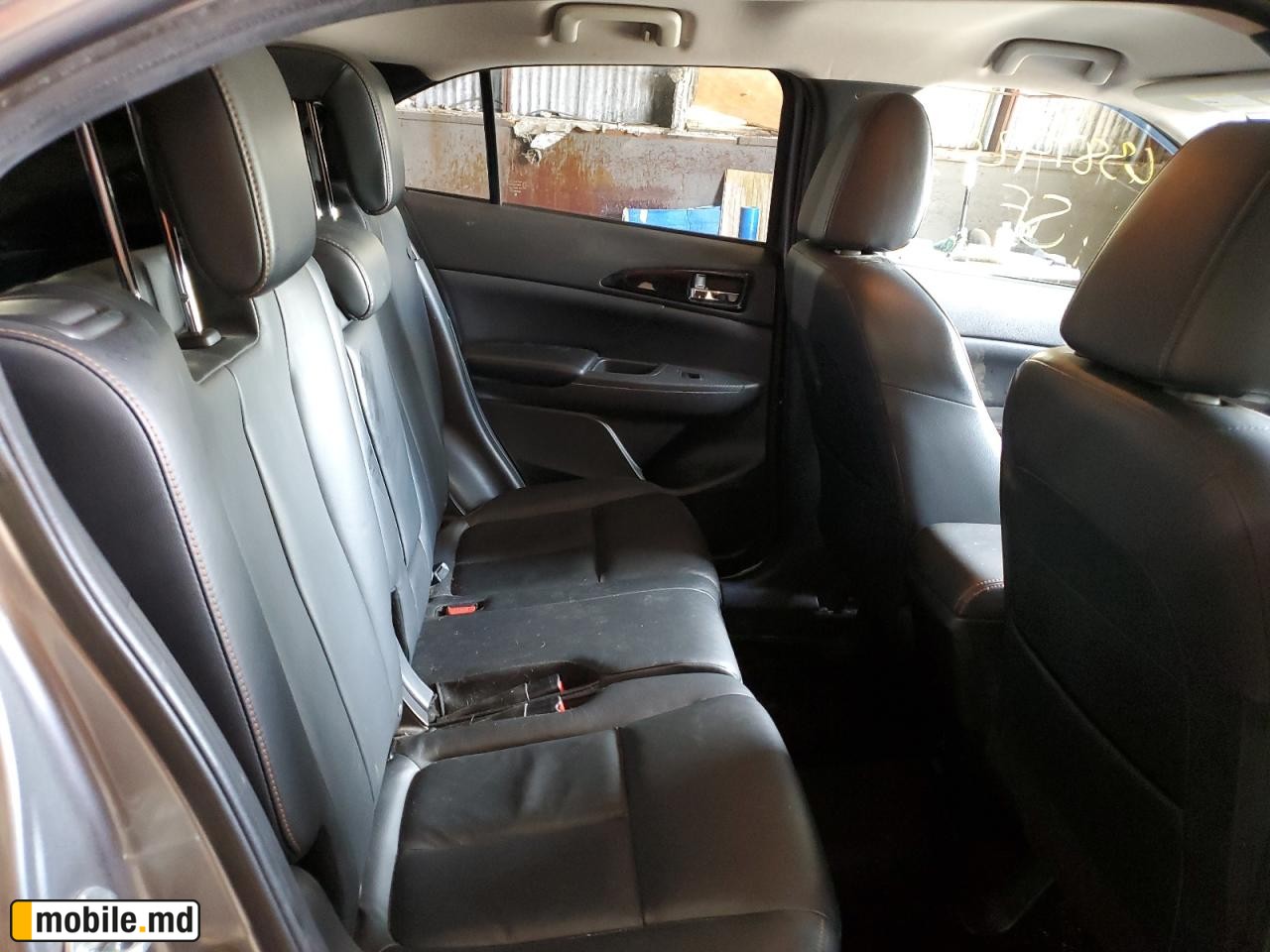 2019 Mitsubishi Eclipse — photo 11