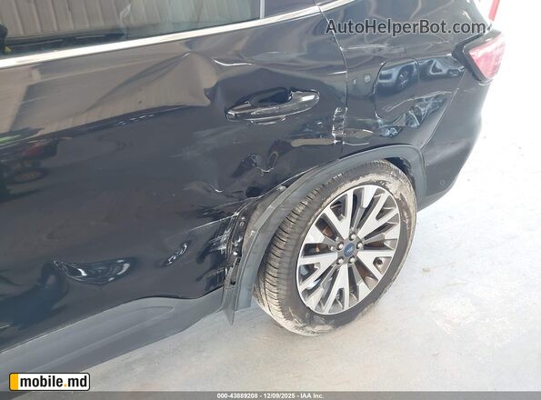 2020 Ford Escape — photo 6