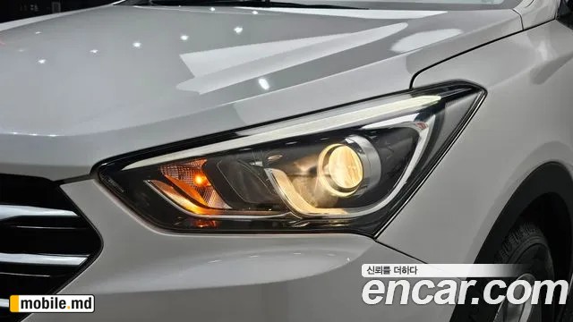 2016 Hyundai Santafe — photo 22