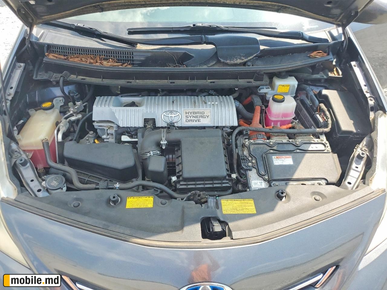 2014 Toyota Prius — photo 11