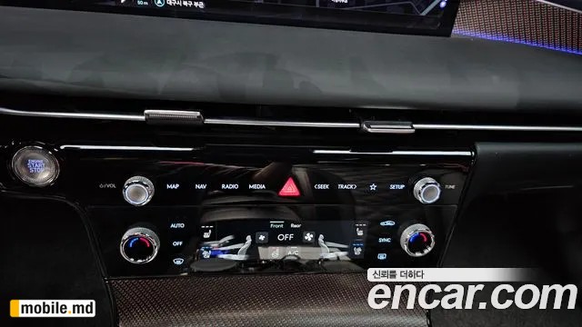2025 Genesis G80 — photo 32