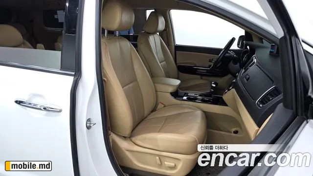 2020 Kia Canival — photo 11