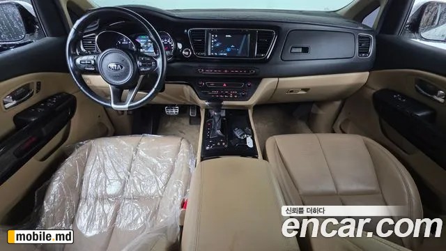2017 Kia Canival — photo 7