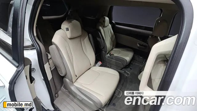2021 Kia Canival — photo 11