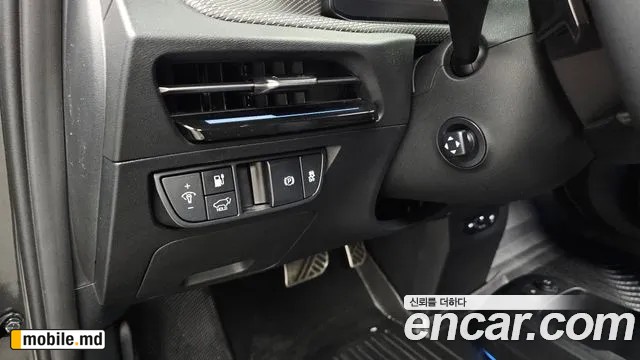 2025 Kia EV6 — photo 18