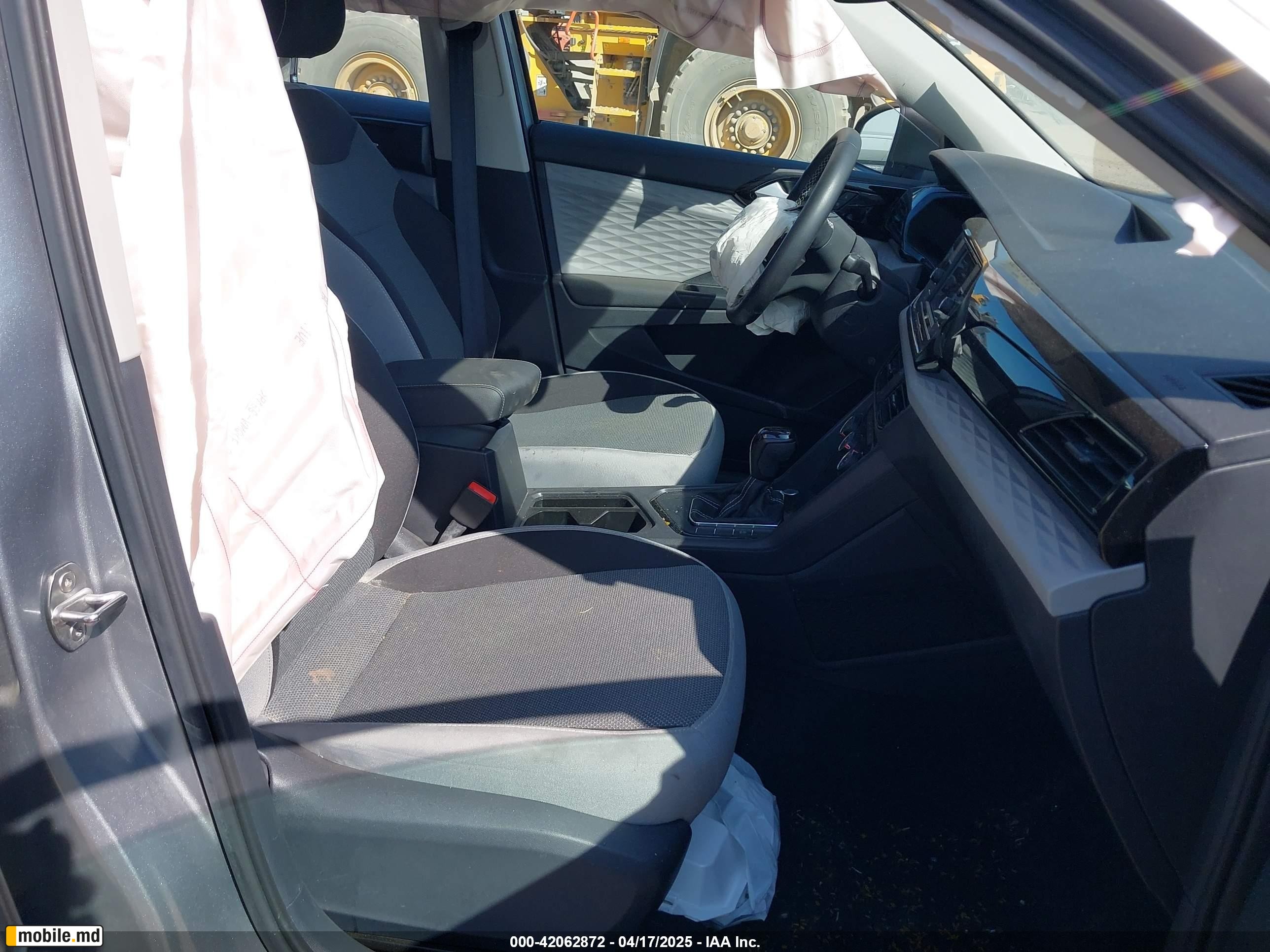 2023 Volkswagen Taos — photo 5