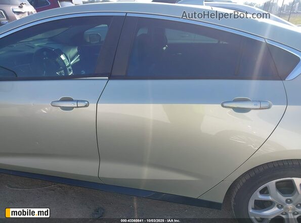 2017 Chevrolet Volt — photo 14