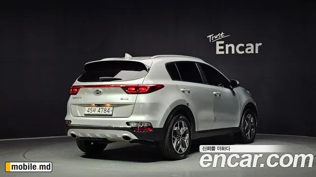 2019 Kia Sportage — photo 2