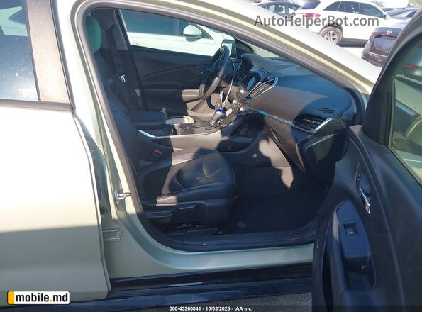 2017 Chevrolet Volt — photo 5