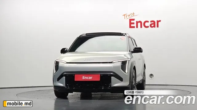 2025 Kia EV3 — photo 3