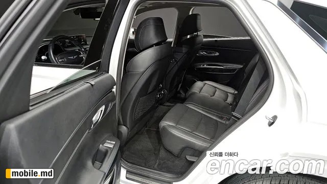 2021 Genesis GV70 — photo 11
