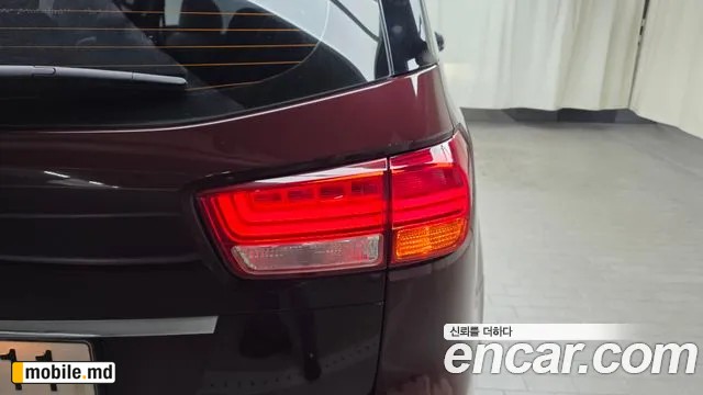 2018 Kia Canival — photo 23