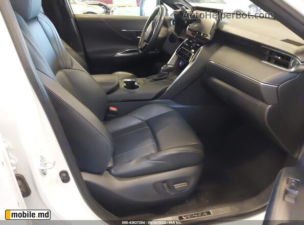 2021 Toyota Venza — photo 5