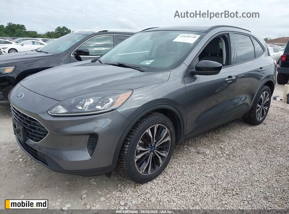 2022 Ford Escape — photo 2