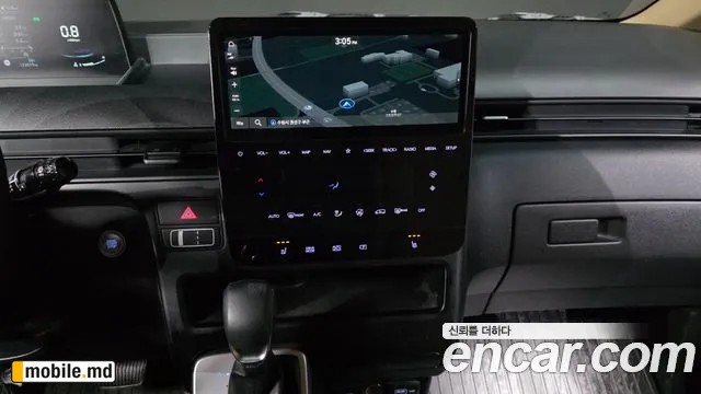 2023 Hyundai Staria — photo 12