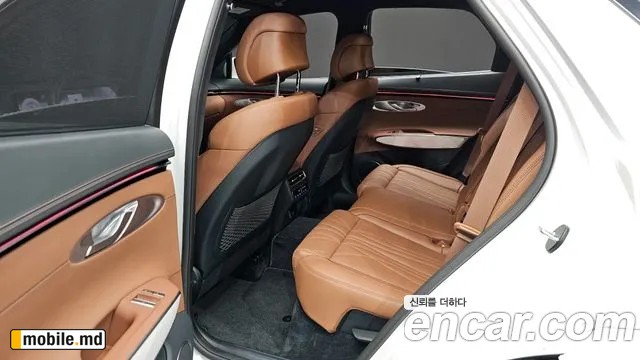 2025 Genesis GV70 — photo 11