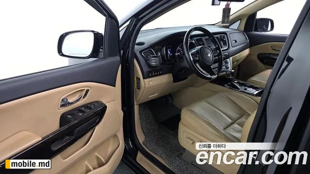 2019 Kia Canival — photo 11