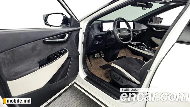 2023 Kia EV6 — photo 10